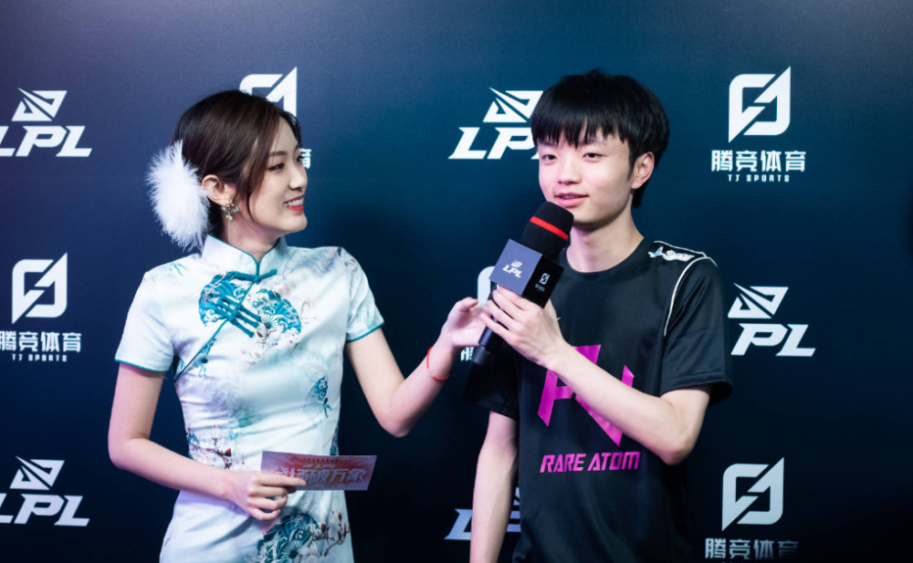 两个字联系 两个字联系